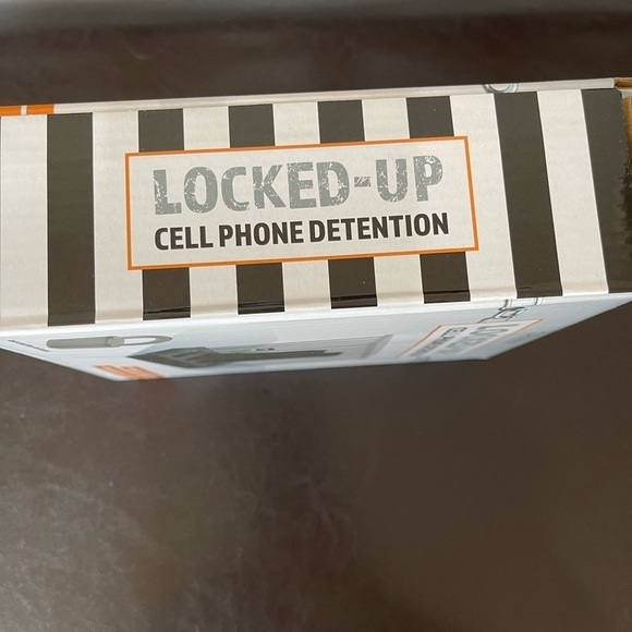 Traxx Locked up cell phone detention jail new in box - Picture 6 of 12